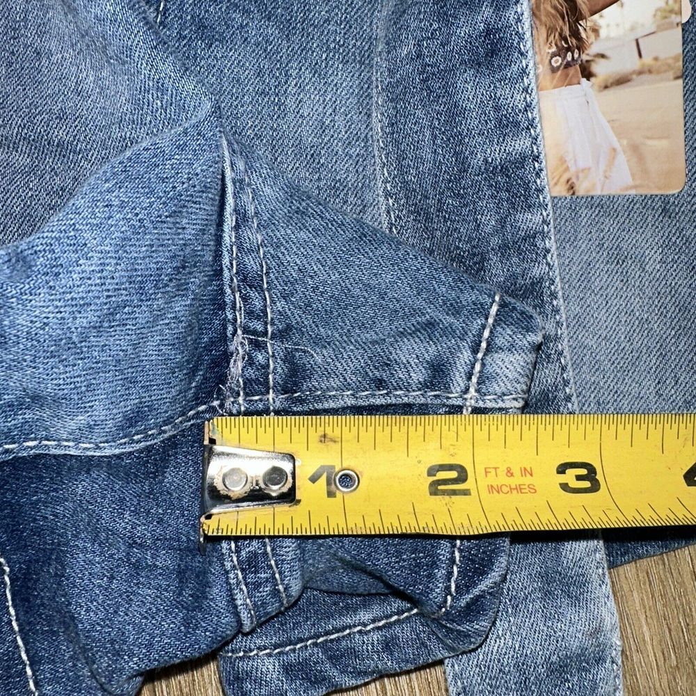 Sincerely Jules Juniors‎ Women Denim Belted Shorts Medium Wash 7/28 High Rise - Picture 8 of 8